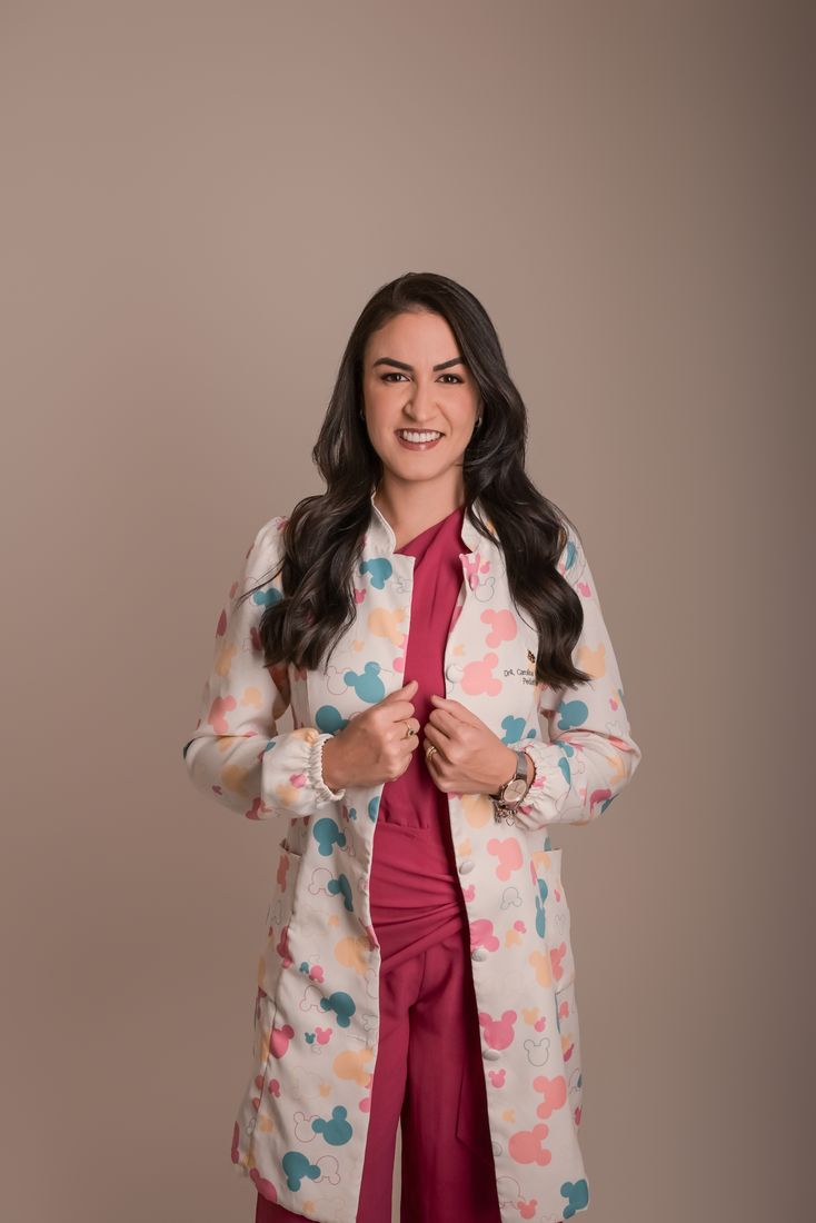 Dra. Carol de jaleco estampado